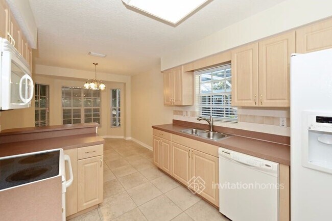 Building Photo - 7246 Highland Loop