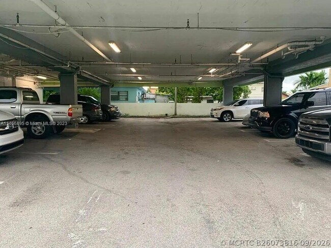 Foto del edificio - 2210 NW 34th St