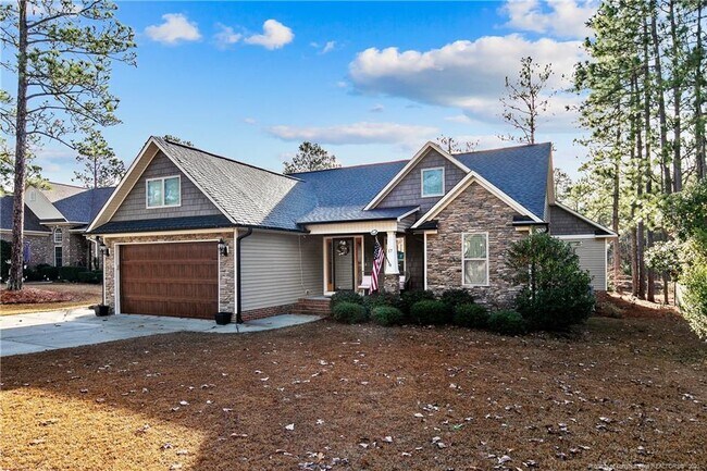 Building Photo - 17 Pebble Beach Point