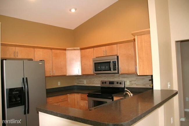 Foto del edificio - 16120 Park Lake Rd