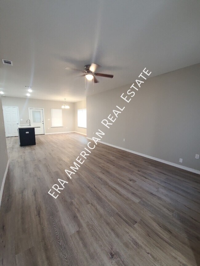 Foto del edificio - 711 Robinson Ave E