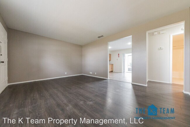 Building Photo - 2 br, 1 bath House - 5657 Struthers Court