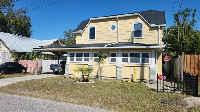 Building Photo - 107 E Magnolia St