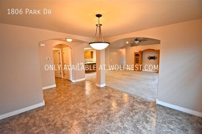 Foto del edificio - Gorgeous 2 Bed Syracuse Home! No Deposit O...