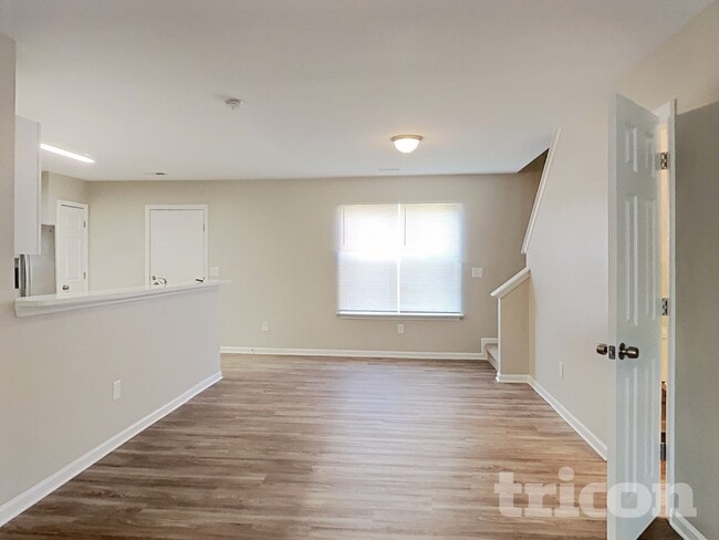 Building Photo - 1316 Crandon Dr