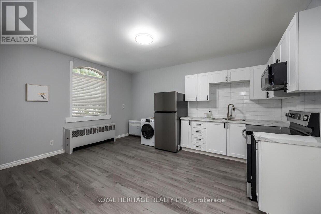 Photo principale - 264-264 Division St