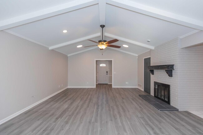 Building Photo - 3511 Tripp Ave