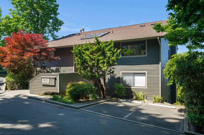 Foto del edificio - 2616 4th Ave N