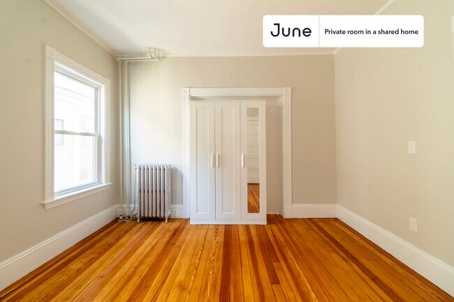 Foto del edificio - Room in Shared 5 bed/2 bath home