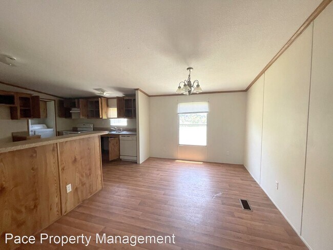 Building Photo - 3 br, 2 bath House - 2107 South Pierce Street