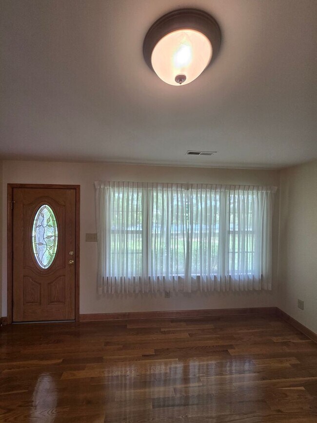 Building Photo - 3 bedroom home in Prince George County
