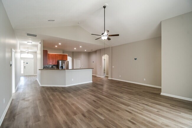 Foto del edificio - 86304 Sand Hickory Trail