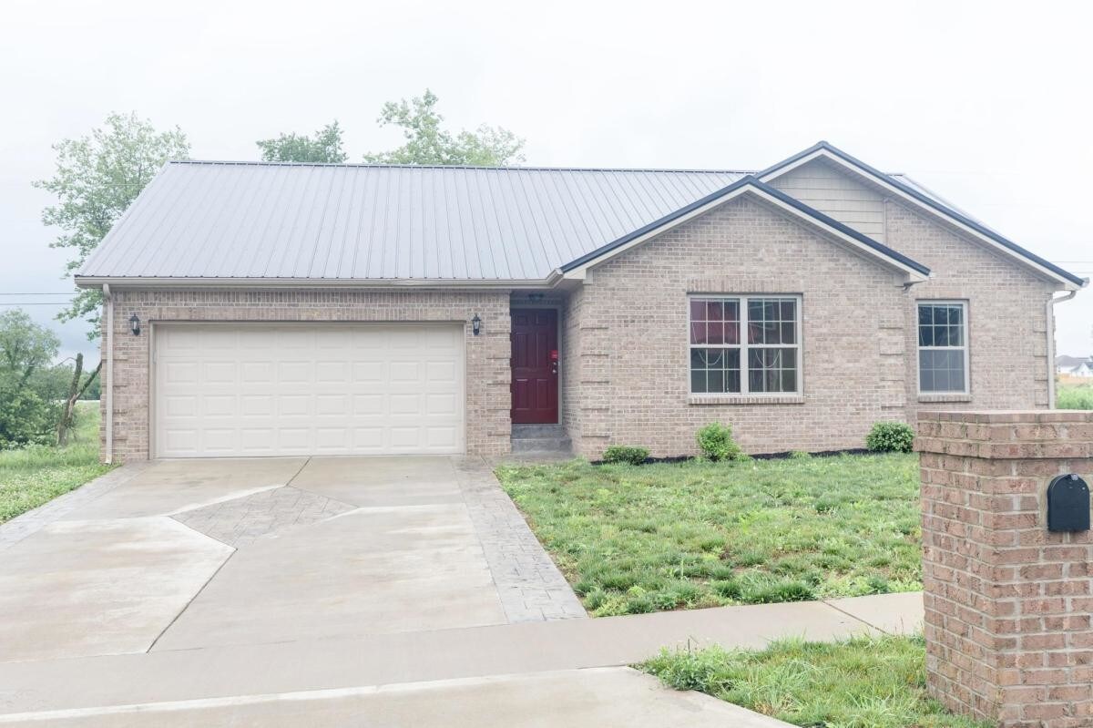 Foto principal - 108 Ware Blvd