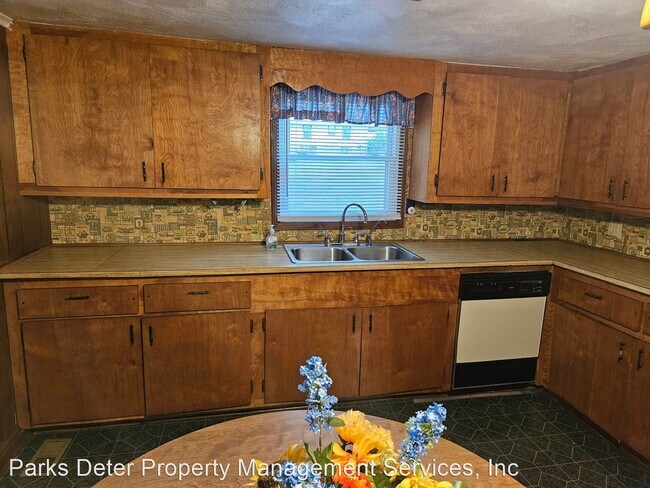 Building Photo - 2 br, 1 bath House - 8290 Mount Harmony Rd