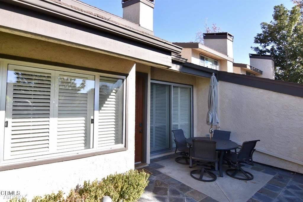 Primary Photo - 3 br, 2.5 bath Townhome - 222 S Marengo Ave