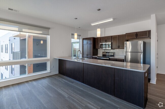 1 habitación, 1 baño - 811 pies cuadrados - Cocina - TreeHouse