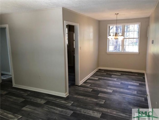 Building Photo - 2 bedroom in Savannah GA 31419