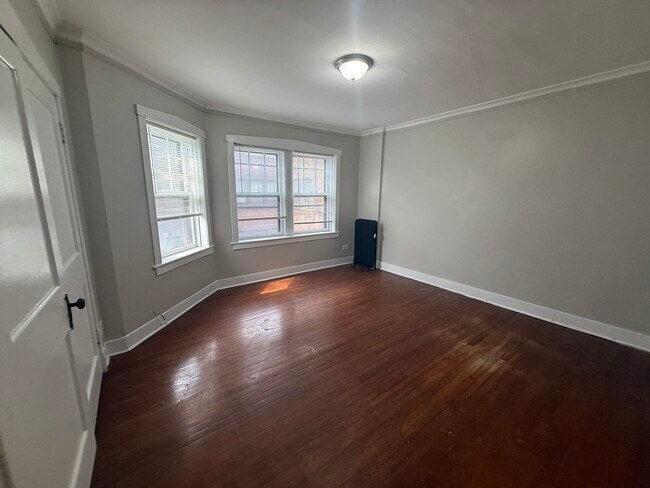 Foto del edificio - 104 Lincoln Ave