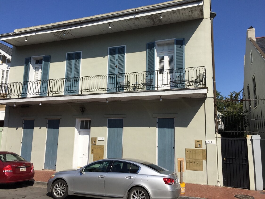Primary Photo - 1 BR / 1BA French Quarter Apt in Historic ...