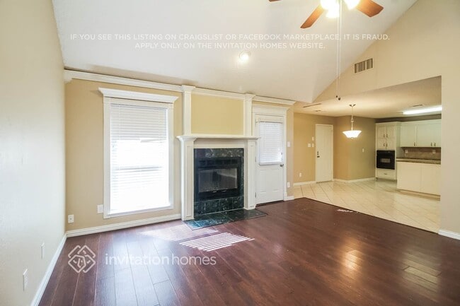 Building Photo - 2837 Perrine Pl