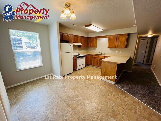 Foto del edificio - 2914 W Stewart Ave