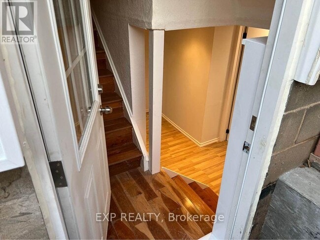 Photo du bâtiment - 187 Nash Rd N
