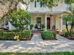 Building Photo - 1144 S Community Dr