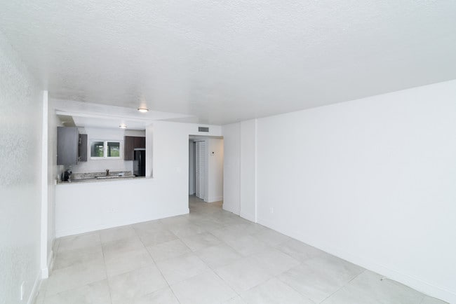 Building Photo - Prestige Vista