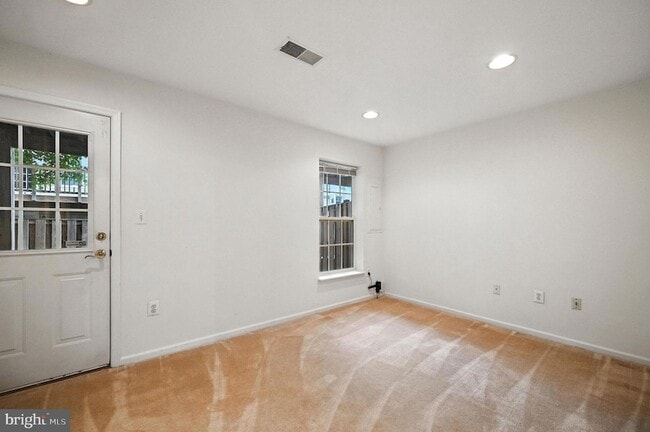Foto del edificio - 6949 Banchory Ct