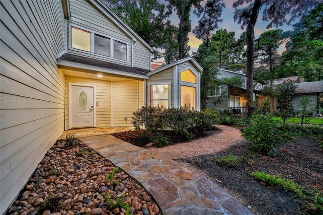 Building Photo - 35 Shallow Pond Pl