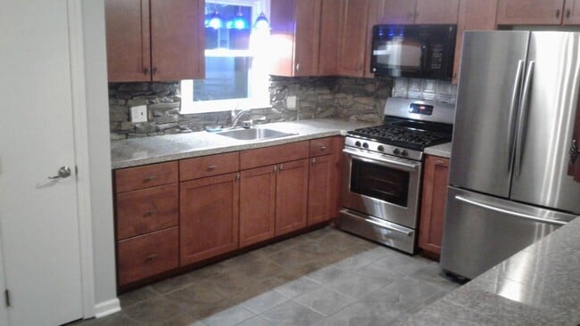 Bosch Convection oven - 82 Union St