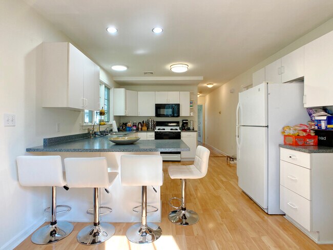 Building Photo - 57 Spiers Rd