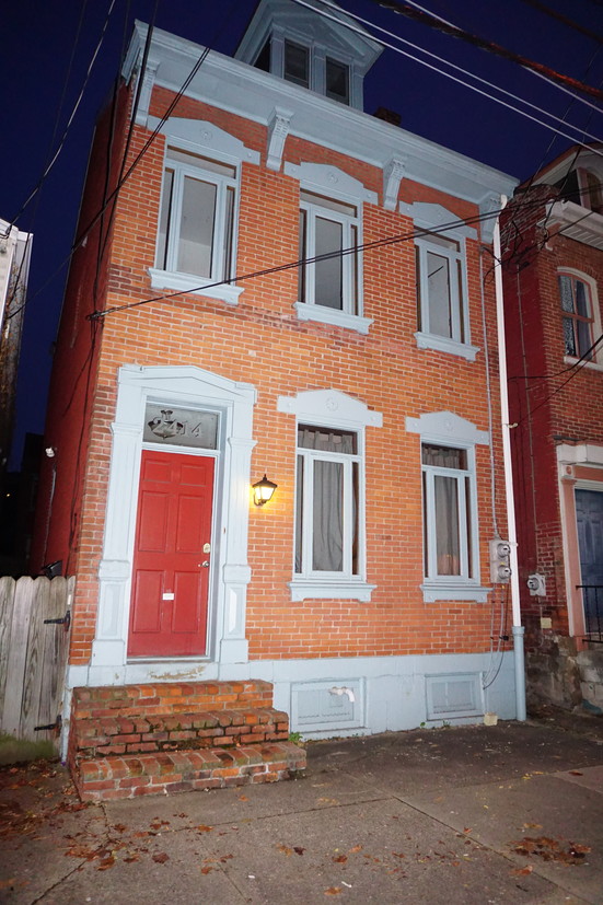 Primary Photo - 2414 Jane St