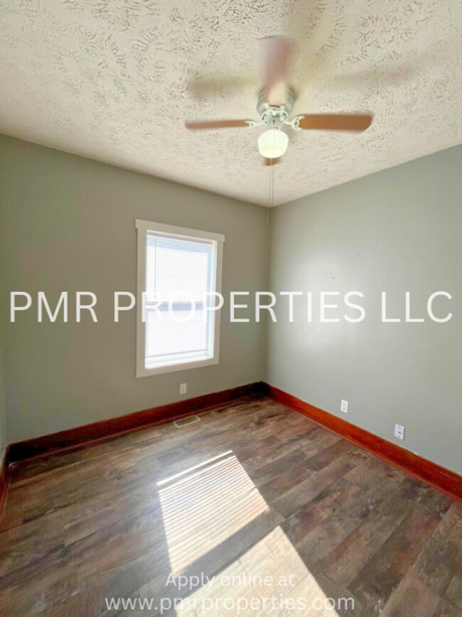 Building Photo - 2Bedroom / 1Bathroom House