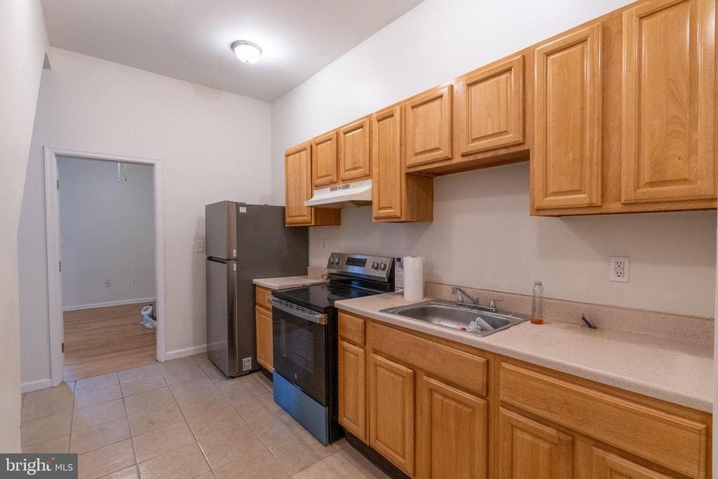 Primary Photo - 2219 N 16th St
