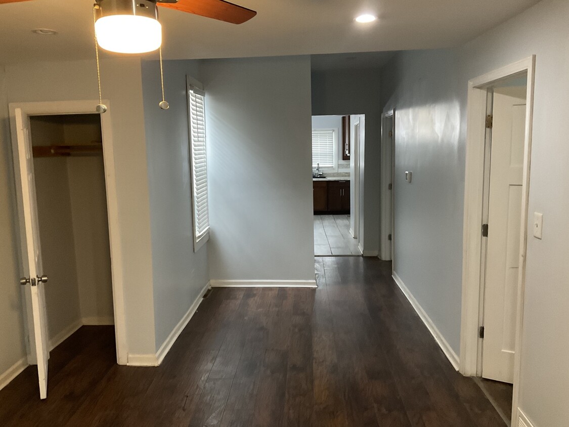 Foto principal - 9128 S Woodlawn Ave