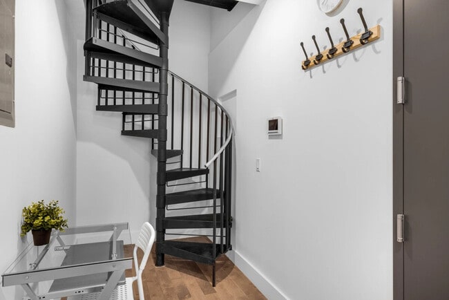 Foto del edificio - 27E E 128th St