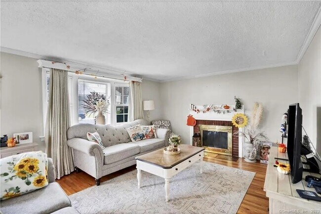 Building Photo - 129 Edgemont Ave