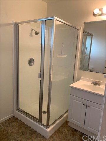 Foto del edificio - 227 W Canada