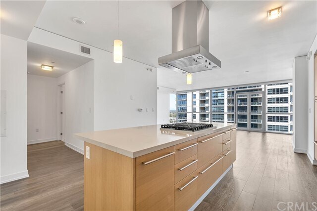 Foto principal - 9 MacArthur Pl