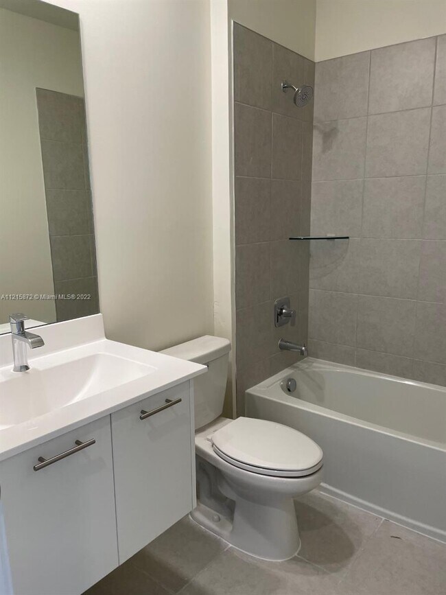 Foto del edificio - 10270 NW 66th St