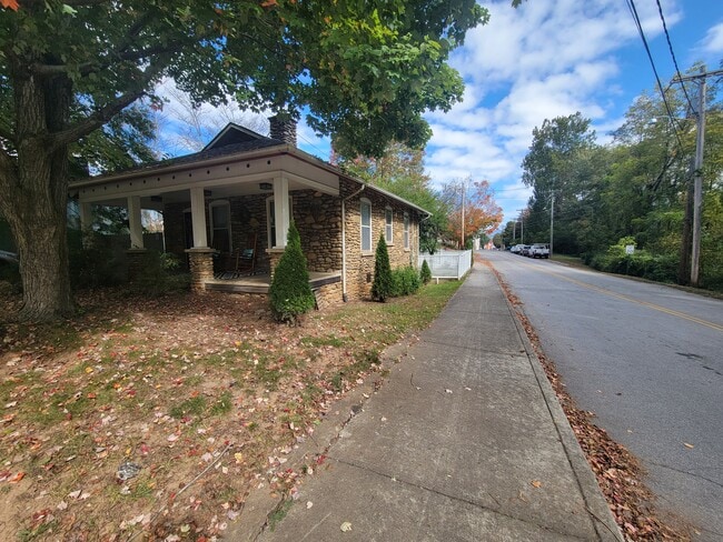 Foto del edificio - 33 Pigeon St