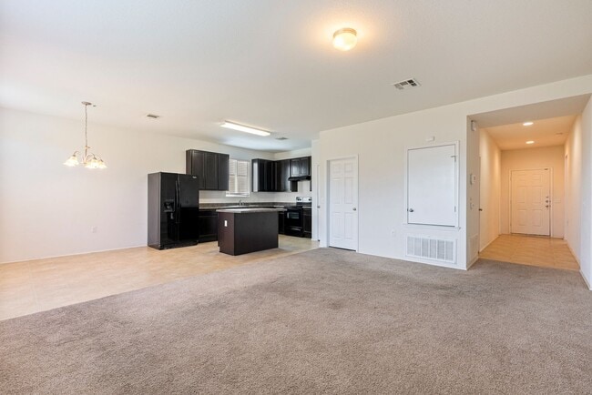 Foto del edificio - Lovely Single Story, 3 bedrooms, 2 bathrooms, Home in Northeast Austin!!!!