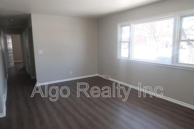 Foto del edificio - 4645 Washington St NE