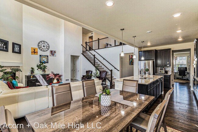 Foto del edificio - 4 br, 4 bath House - 15066 Munich Avenue