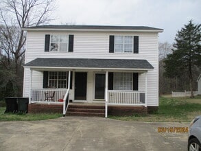 Building Photo - 787 Treasure Dr SW