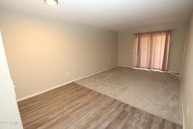 Building Photo - 3119 W Cochise Dr