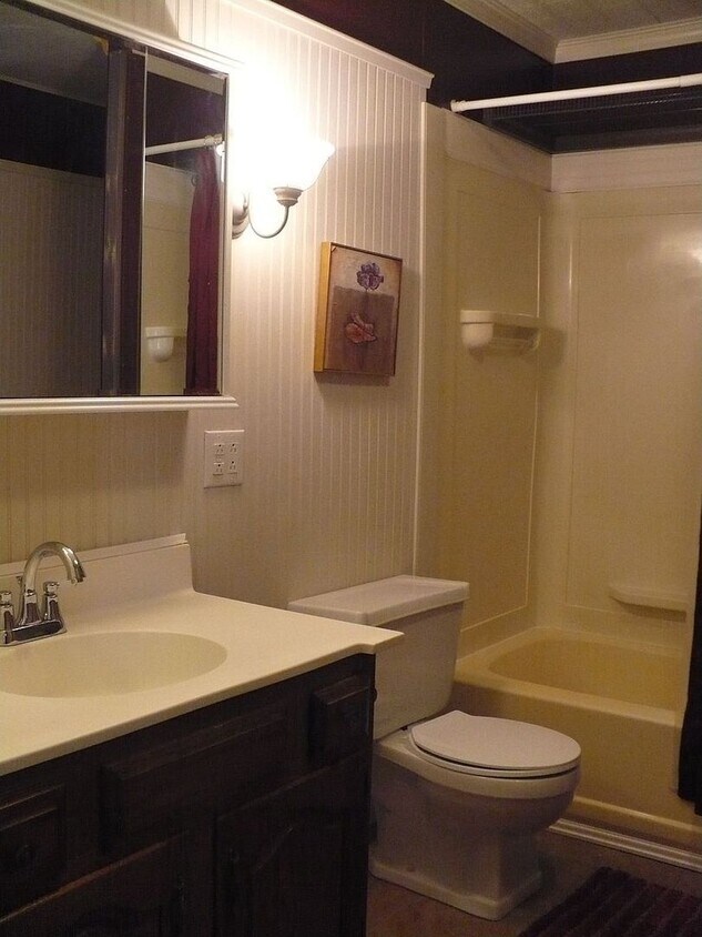 Foto del edificio - Three Bedroom House