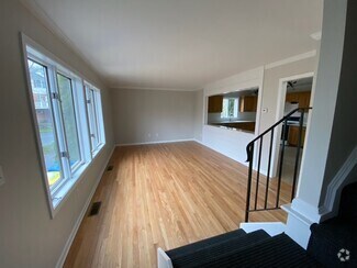Building Photo - 1482 Highland Ave