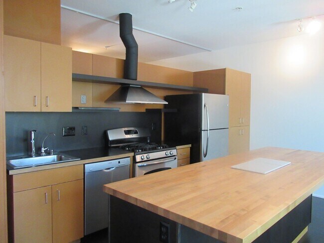 Foto del edificio - Well Maintained 1 bedroom, 1 bath condo on...